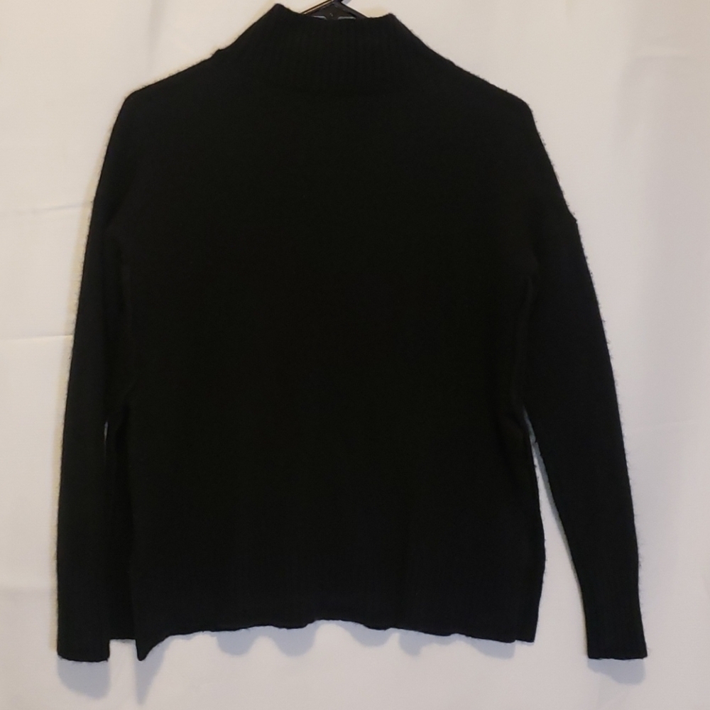 Ann Taylor with cashmere black sweater size Small